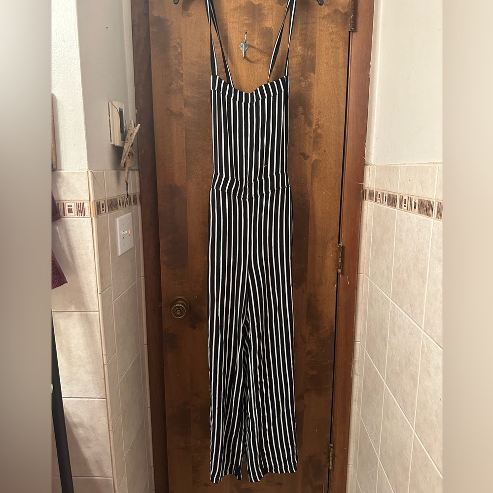 Torrid Black and White Striped Jumpsuit Overalls Size 1X (14-16)